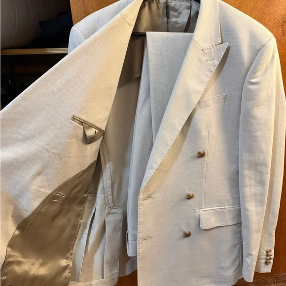 Elegant Men's Cream Double-Breasted Suit 38R Pants 32